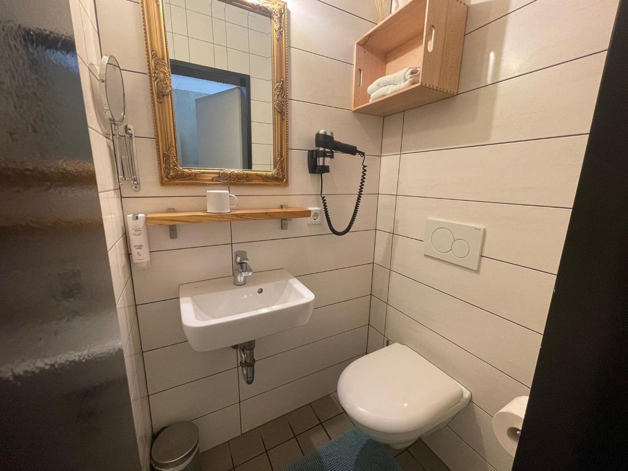 Koby Work&Stay Souterrain Apartment, Wifi&Komfort Herford Eksteriør bilde